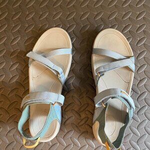 Teva Women's Verra BLMI Blue Mirage Size 11W
